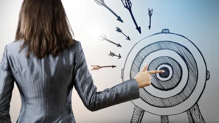 Coaching znaczenie: zrozumienie jego roli w rozwoju osobistym i zawodowym