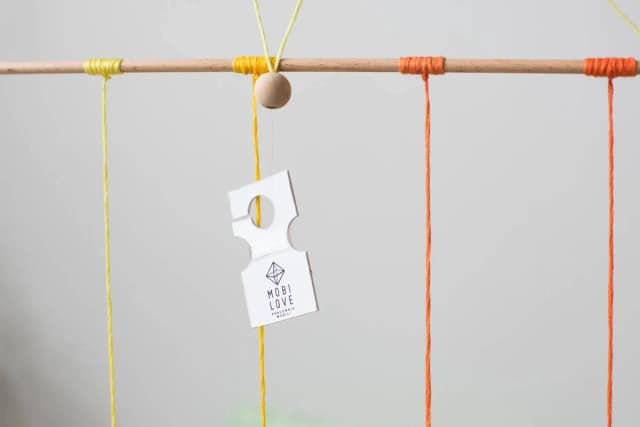 Jak zrobić stojak edukacyjny: proste kroki do stworzenia baby gymu